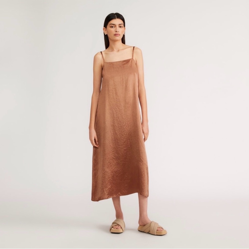 NWT Everlane The Satin Square Neck Satin Slip Dress size 6 in Cocoa
Brown